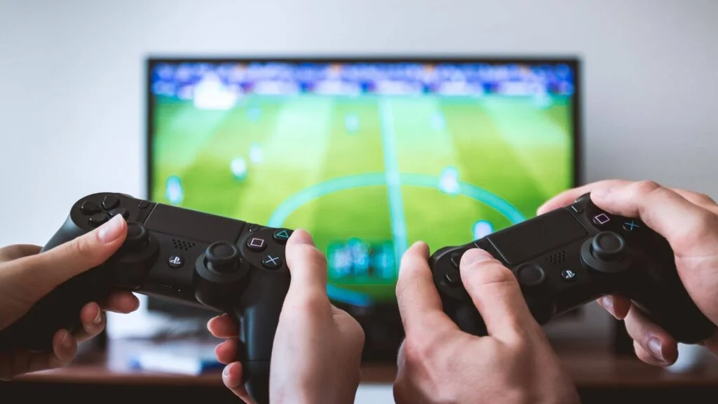 18 Best Ways To Make Money Playing Games From Home