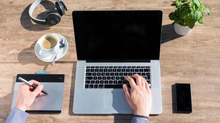 JOB LISTING WEBSITES
