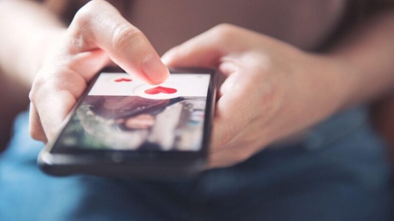 Get Paid To Date Online