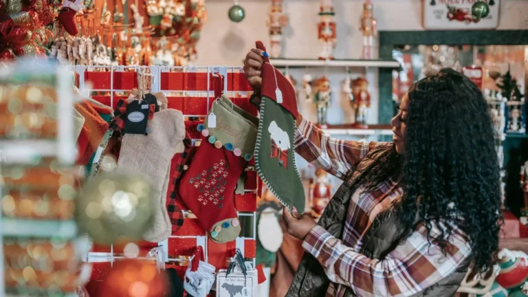 Cheap Ways to Decorate for Christmas