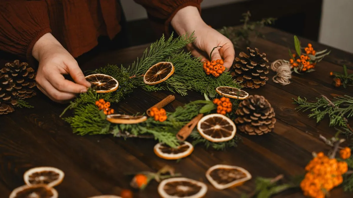24 Pinecone Crafts to Sell for Winter Income Boost