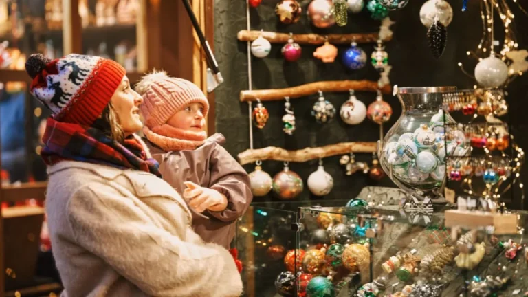 Christmas Budget Shopping Tips